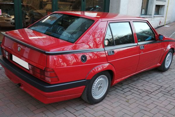 alfa-romeo-75-indy-393E92D0E-8761-F8CA-62E8-99FE4229A6AE.jpg