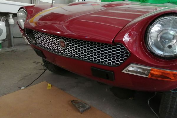 fiat-124-spider-315927EA25-1121-CCCC-2B6B-7F8715E4B21E.jpg