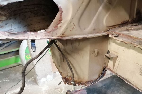 jaguar-e-tipe-492CC3C97B-D5FE-82A8-4FDB-651C7C7FB9FB.jpg