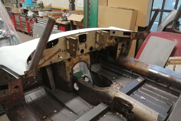 jaguar-e-tipe-64CC0FECC5-8781-1AB7-8D62-33A119EEF53B.jpg