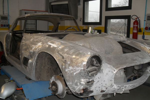 maserati-3500-gt-594AAD2AB5-79D3-4731-63AD-2E767D918D45.jpg